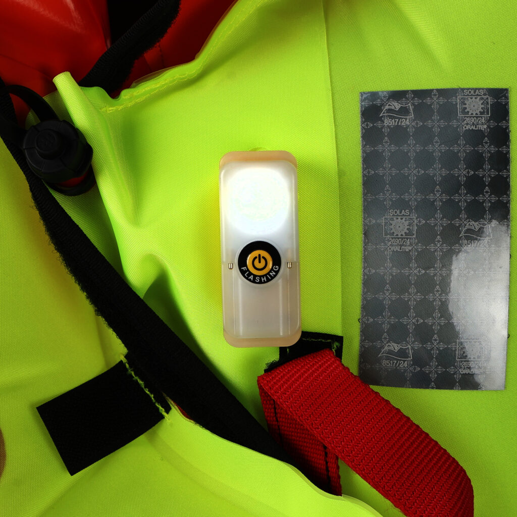 CHALLENGER OCEAN SAFETY SOLAS FLEXI-WING 150 - Image 9